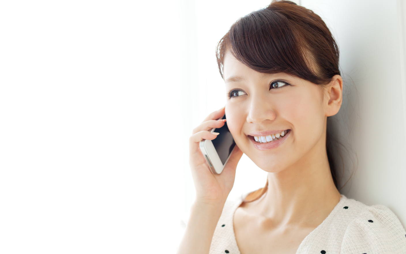 カナダと日本の国際電話のかけ方と節約法のイメージ
