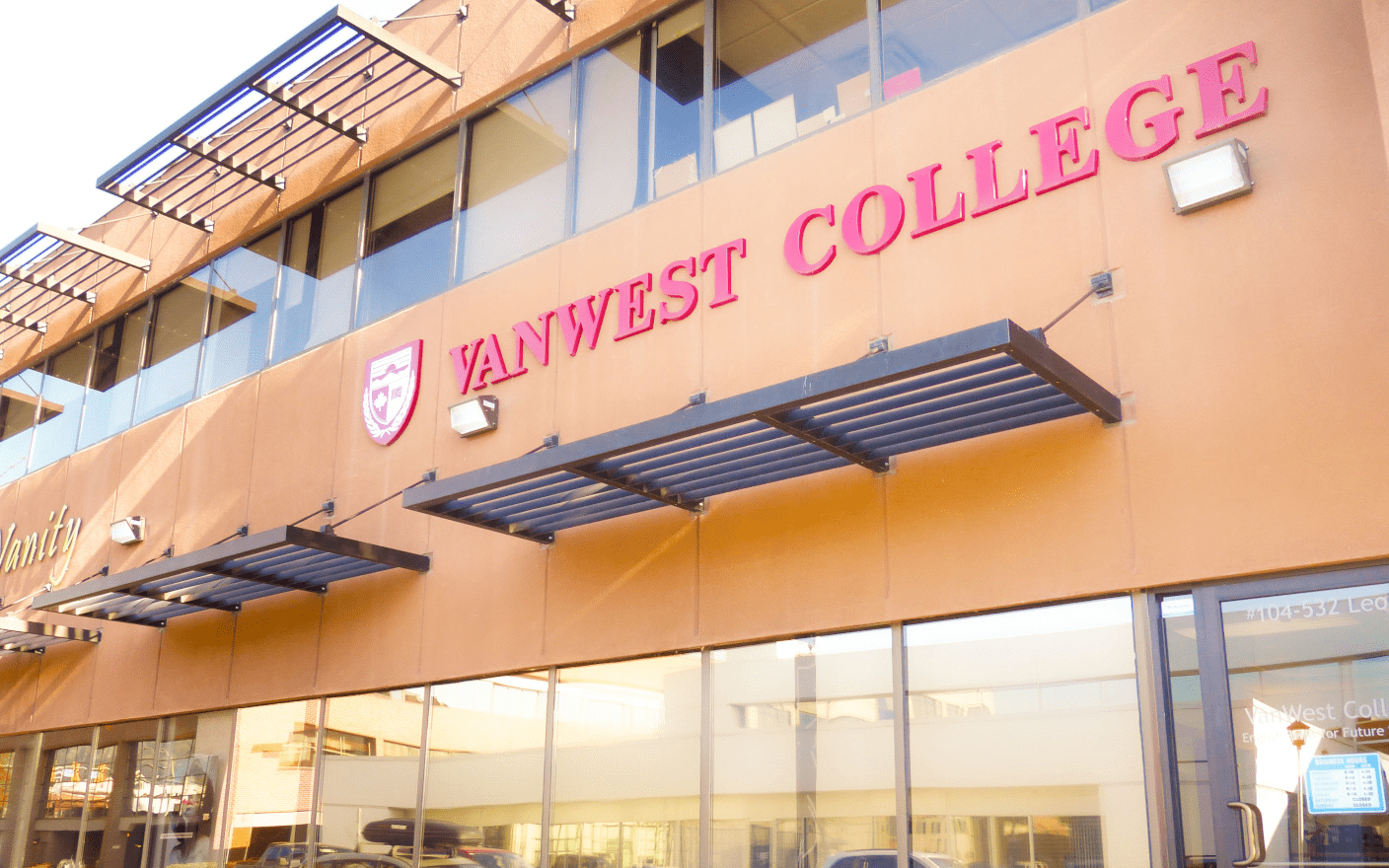 VANWEST COLLEGE ~絶対に成功するカナダ留学~のイメージ